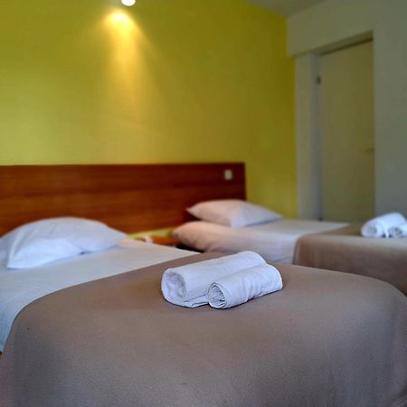 Hotel Vvf Eden Lake Еґлетон Екстер'єр фото