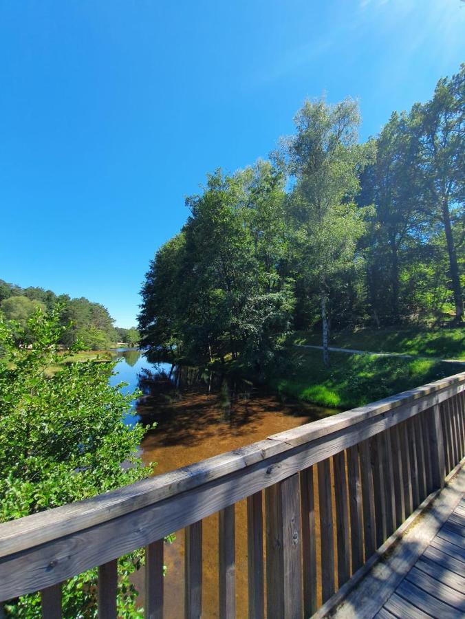 Hotel Vvf Eden Lake Еґлетон Екстер'єр фото