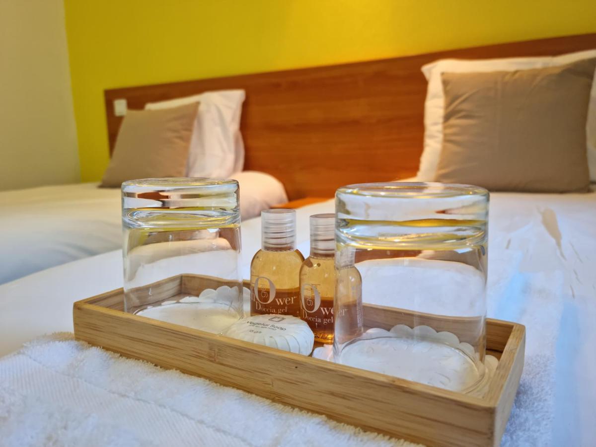 Hotel Vvf Eden Lake Еґлетон Екстер'єр фото