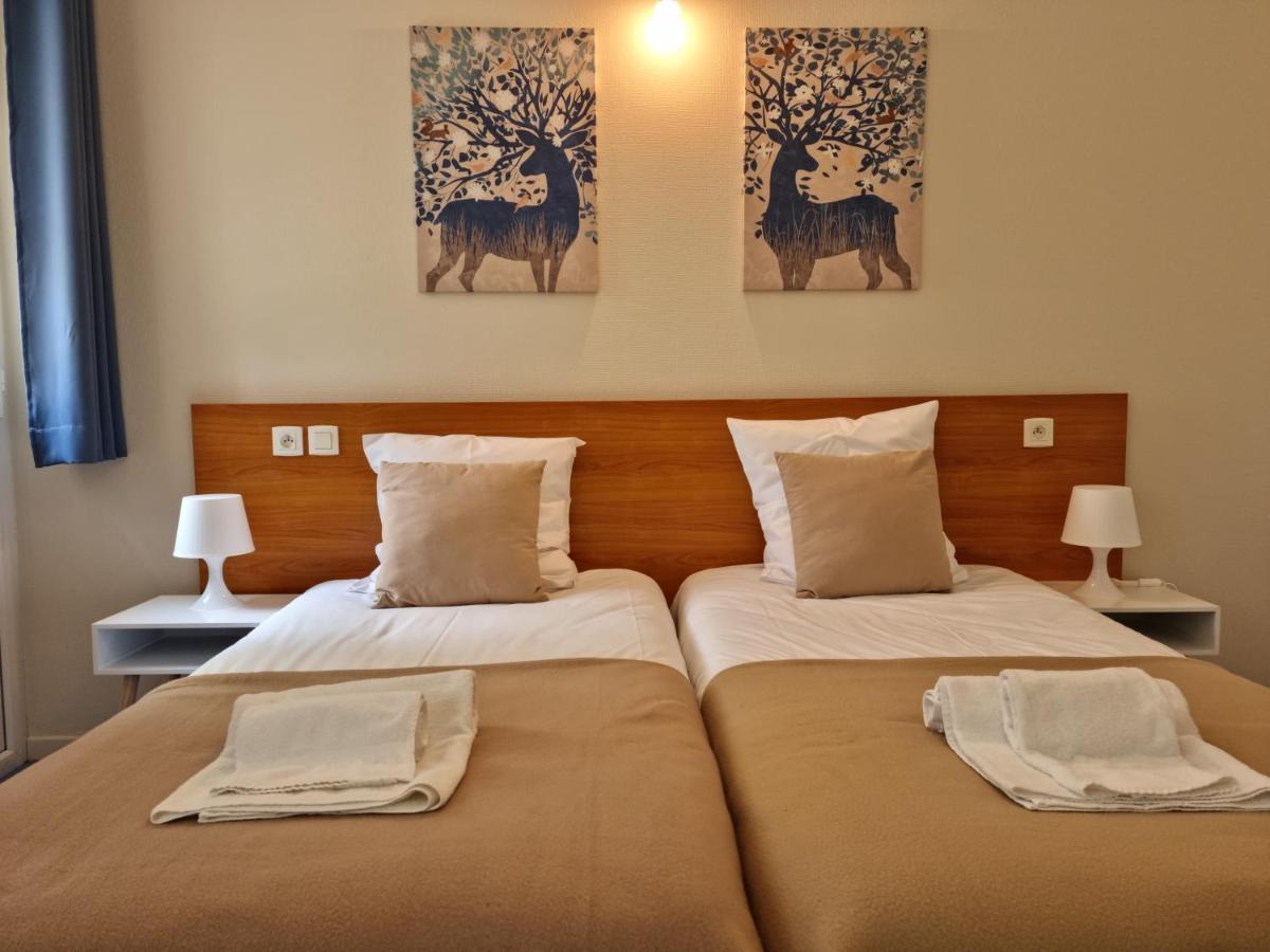 Hotel Vvf Eden Lake Еґлетон Екстер'єр фото