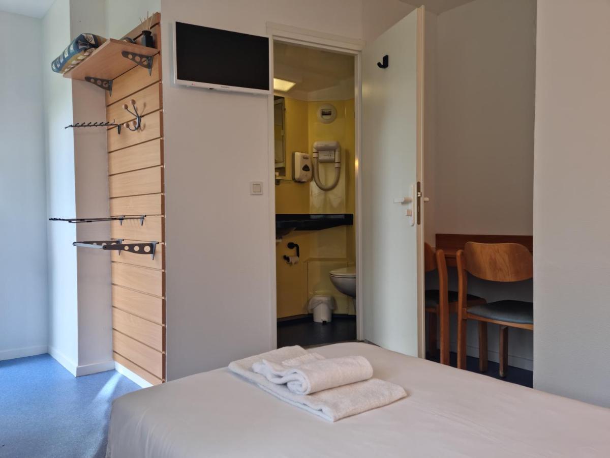 Hotel Vvf Eden Lake Еґлетон Екстер'єр фото