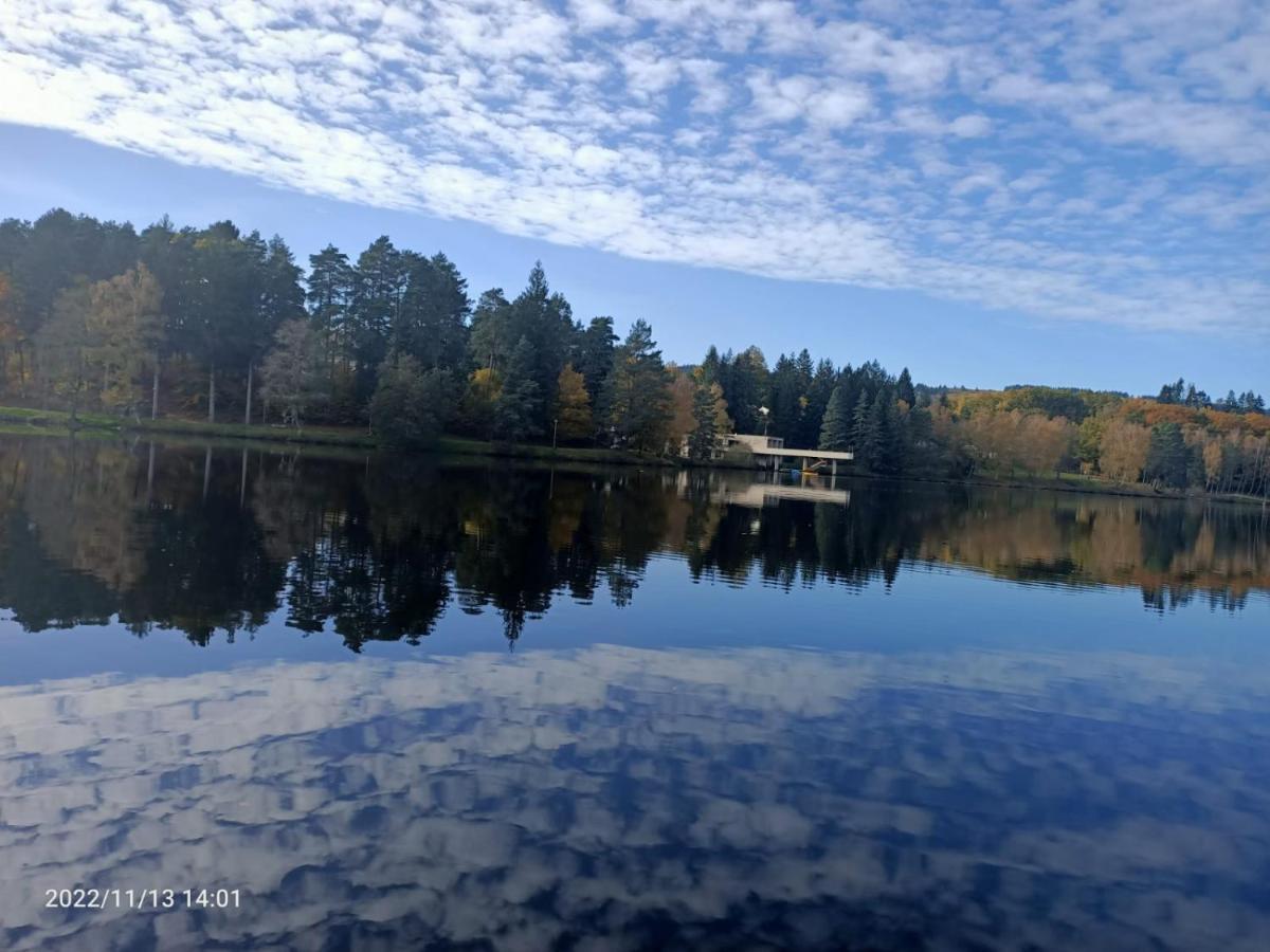 Hotel Vvf Eden Lake Еґлетон Екстер'єр фото